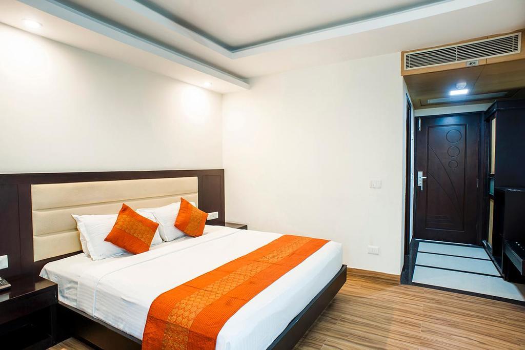 Hotel Orbit 34 Chandīgarh Exterior foto